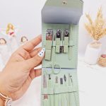 ست مانیکور و پدیکور همراه با کیف چرمی (12 تکه)