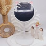 آینه گرد رومیزی مدل استند جواهرات طرح گربه رنگ سفید