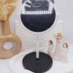 آینه گرد رومیزی مدل استندجواهرات طرح گربه رنگ مشکی